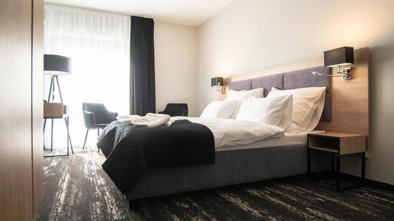 Nowe Millenium Aparthotel Swinoujscie Bagian luar foto