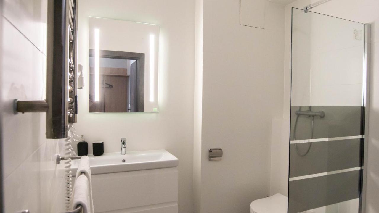 Nowe Millenium Aparthotel Swinoujscie Bagian luar foto